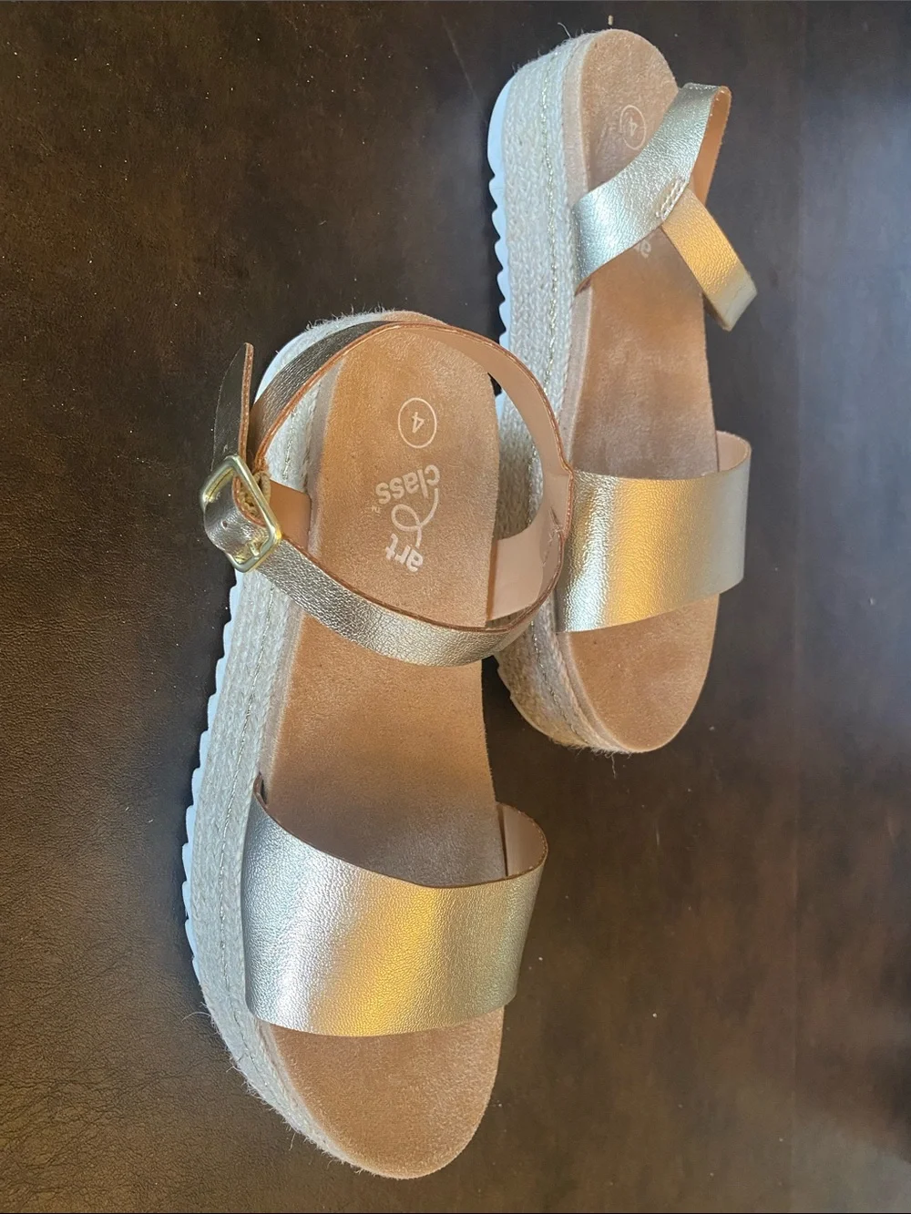 art class metallic gold